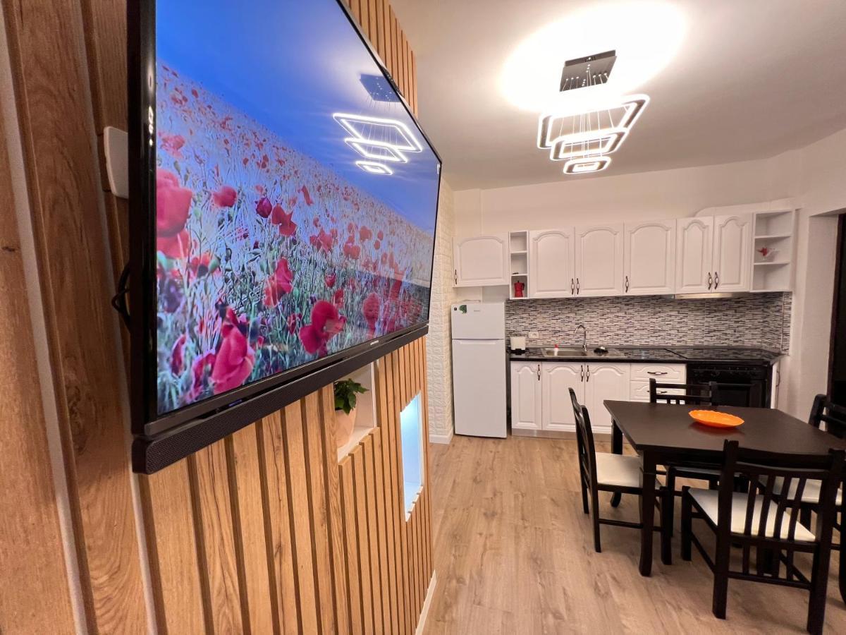Arteg Apartments دراس المظهر الخارجي الصورة